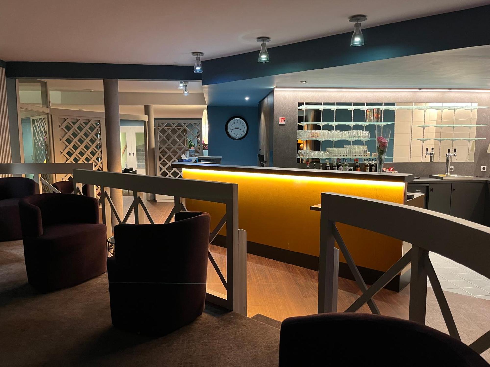 Brit Hotel Le Vesoul Eksteriør billede
